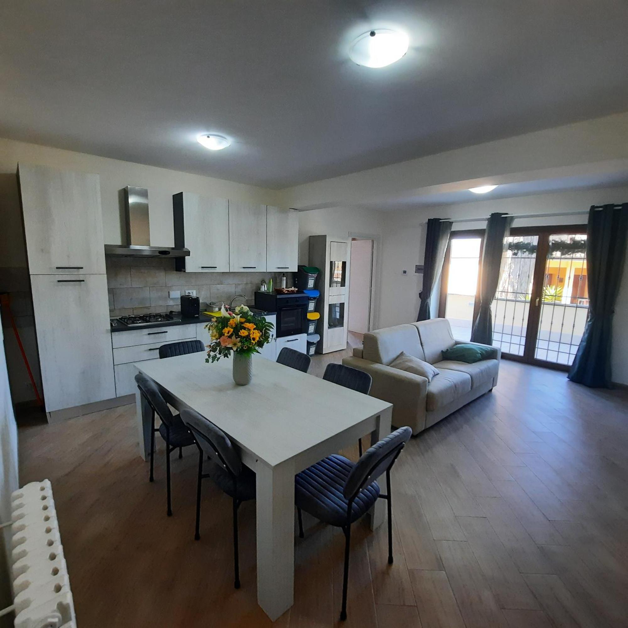 La Dolce Sosta Bed & Breakfast กัมปาญญาโน ดิ โรมา ภายนอก รูปภาพ