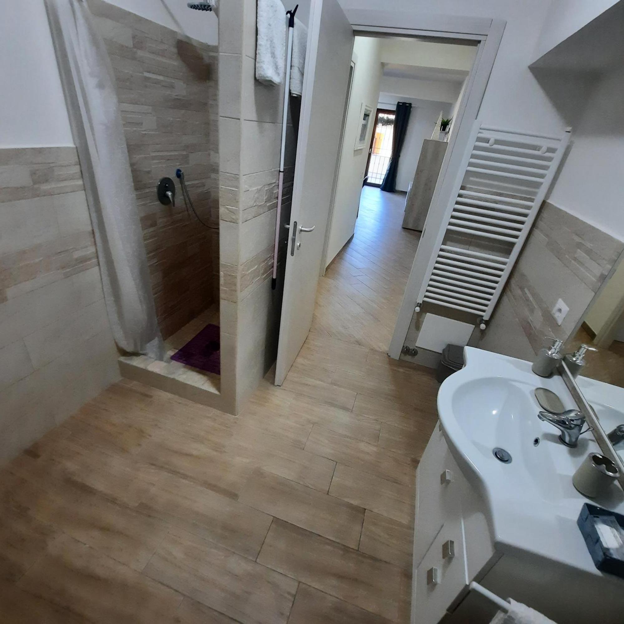 La Dolce Sosta Bed & Breakfast กัมปาญญาโน ดิ โรมา ภายนอก รูปภาพ