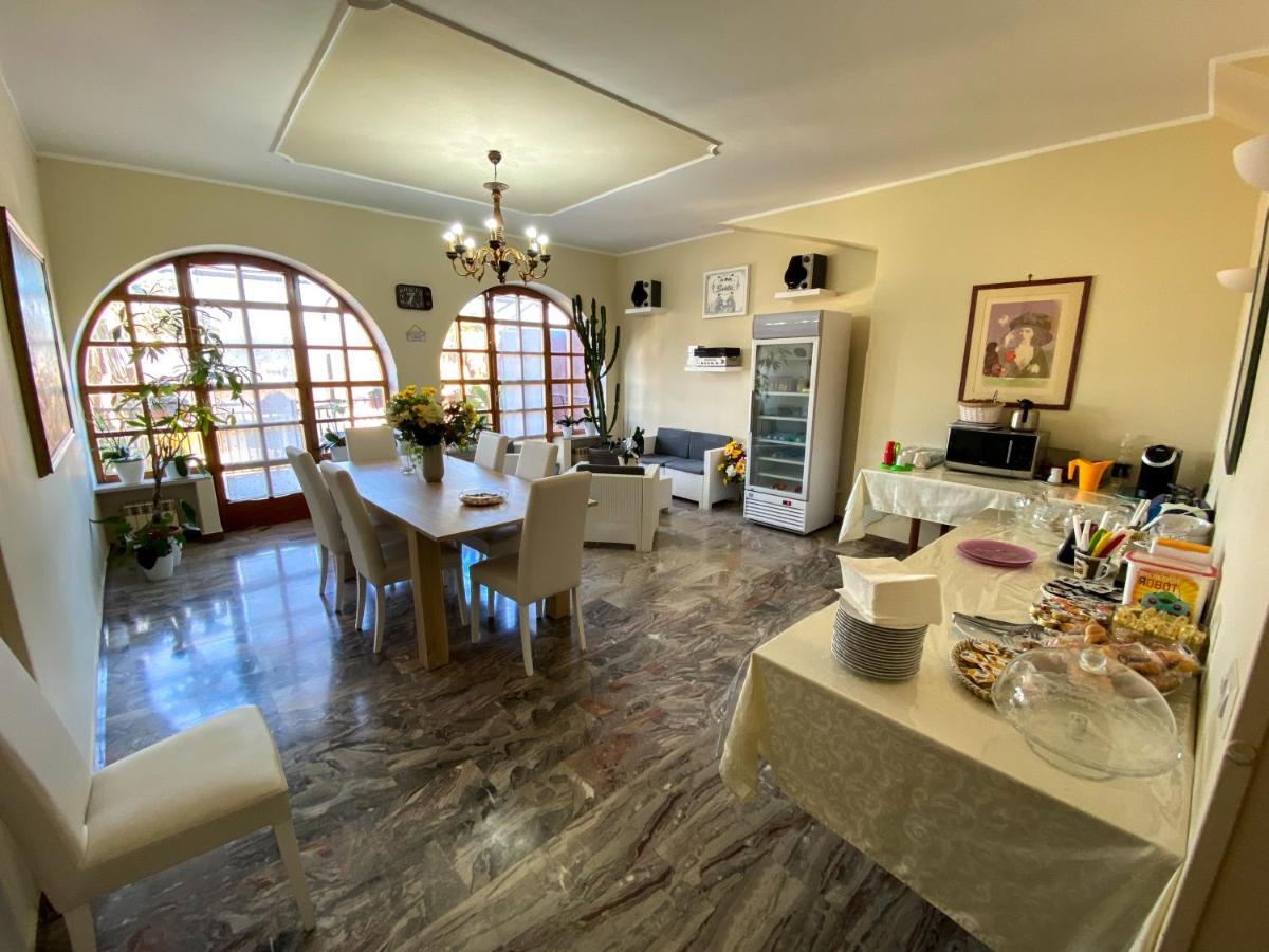 La Dolce Sosta Bed & Breakfast กัมปาญญาโน ดิ โรมา ภายนอก รูปภาพ