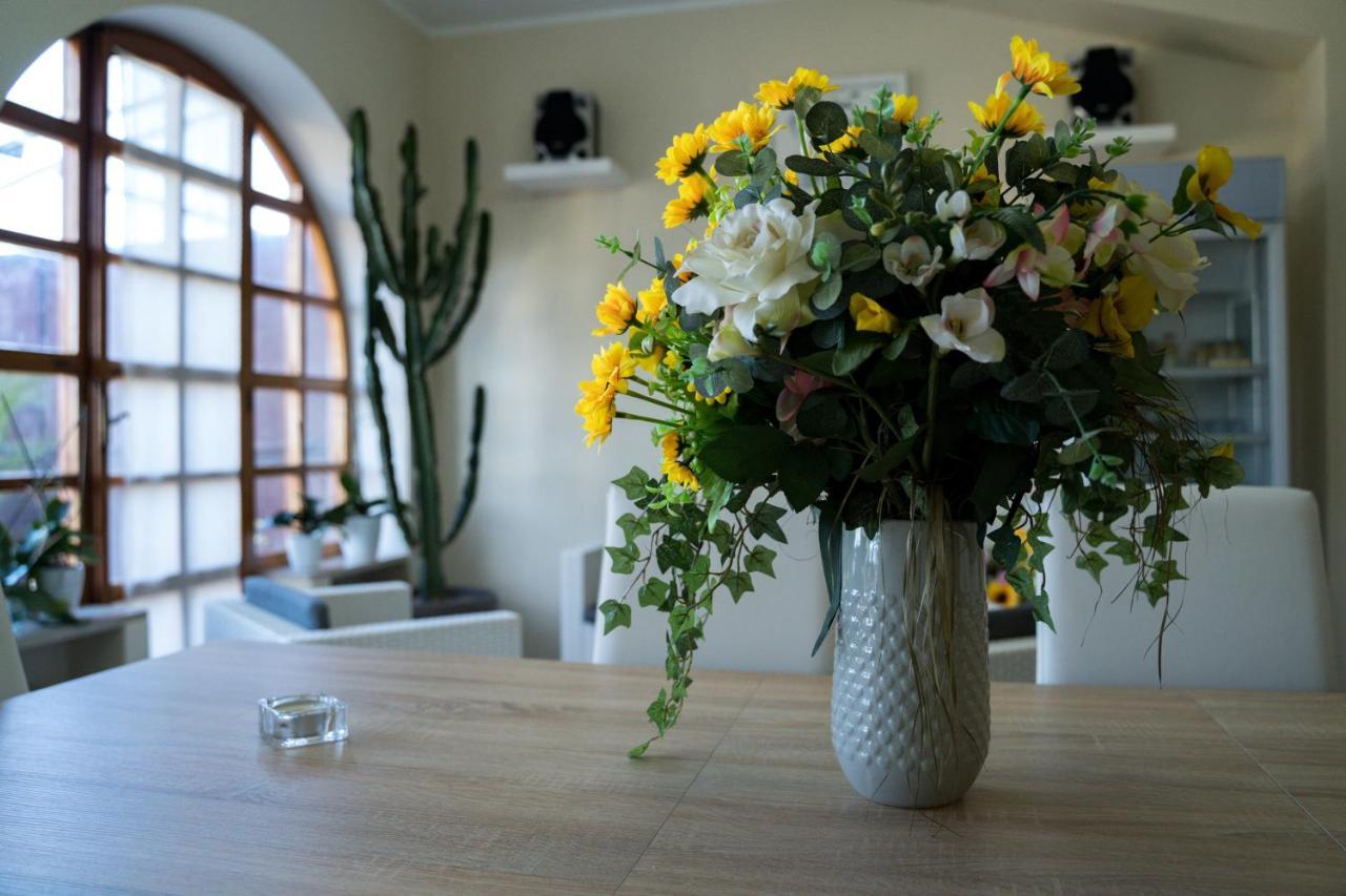 La Dolce Sosta Bed & Breakfast กัมปาญญาโน ดิ โรมา ภายนอก รูปภาพ